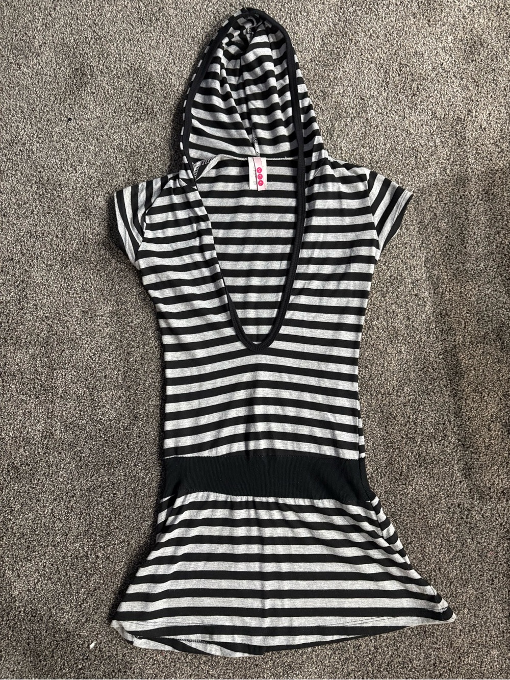 Y2K Vintage 579 Black and White Striped Short Sleeve Hooded Tee
